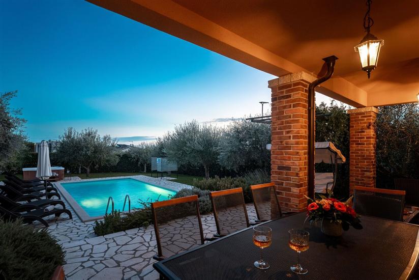 House K1, for 8 persons