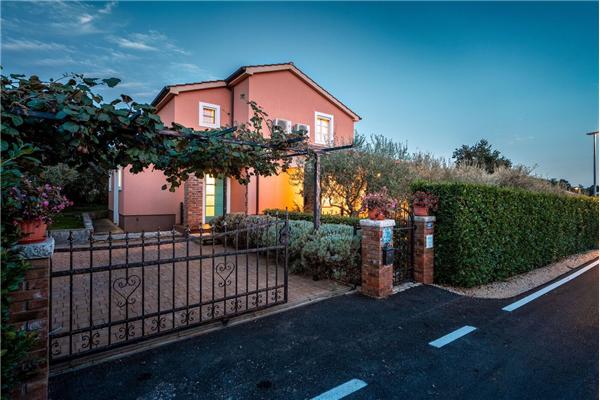 House K1, for 8 persons