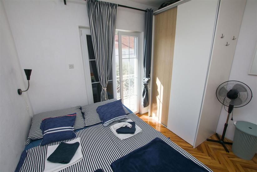 Apartment A2, for 6 persons