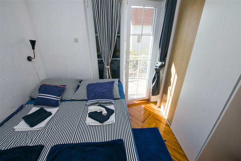 Apartment A2, for 6 persons