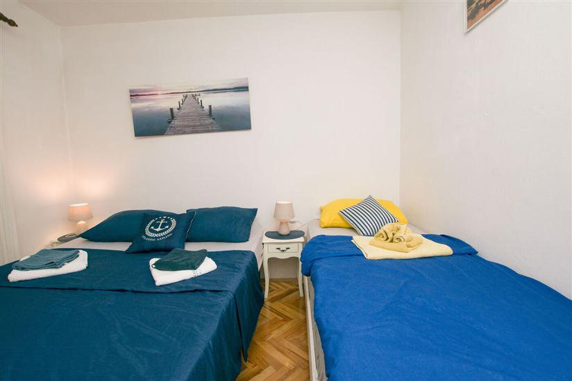 Apartment A2, for 6 persons