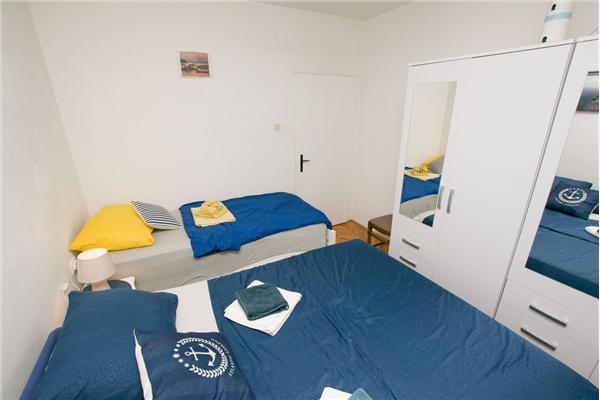 Apartment A2, for 6 persons