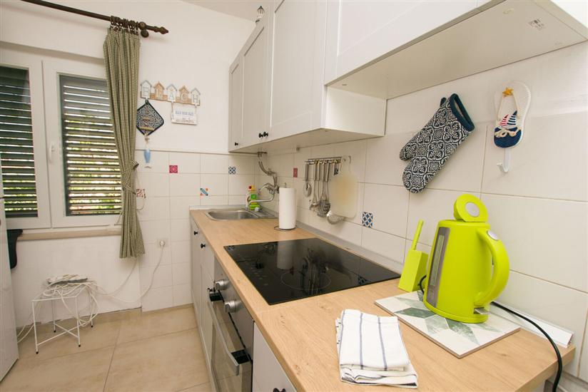 Apartment A2, for 6 persons