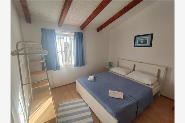 Apartment A5, for 4 persons