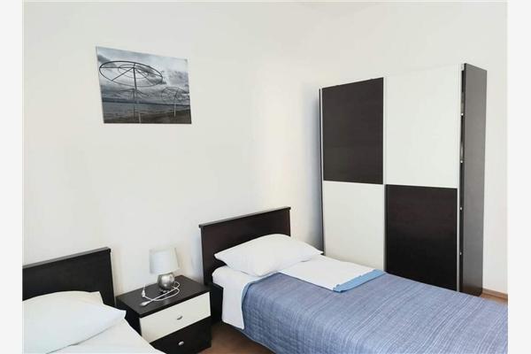 Apartment A1, for 5 persons