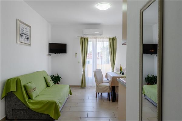 Apartment A2, for 5 persons