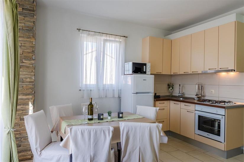 Apartment A2, for 5 persons