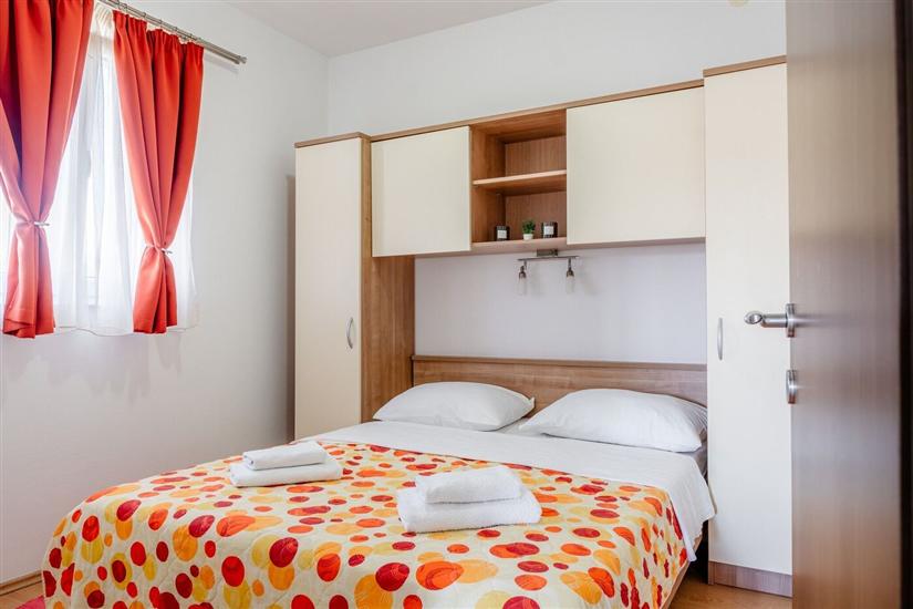 Apartment A2, for 5 persons