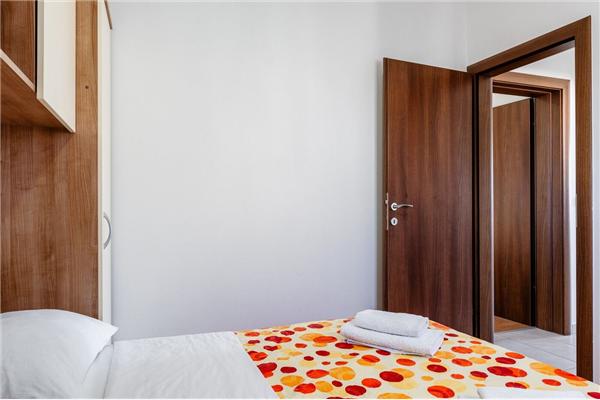 Apartment A2, for 5 persons