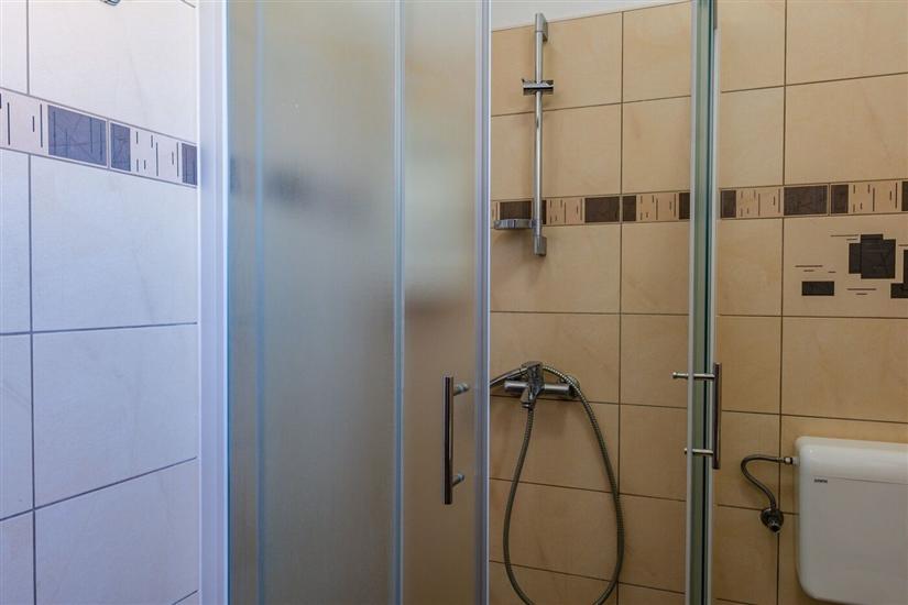 Apartment A2, for 5 persons