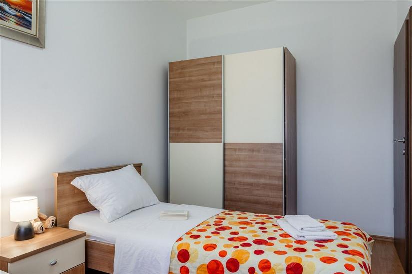 Apartment A2, for 5 persons