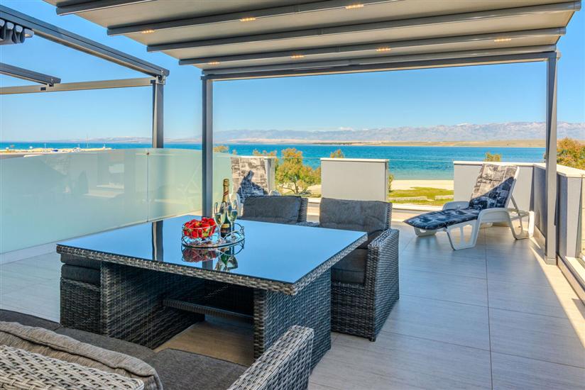 Apartment A2, for 6 persons