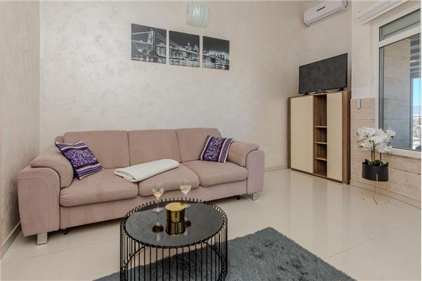 Apartment A2, for 6 persons