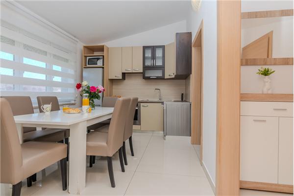 Apartment A2, for 6 persons