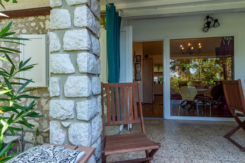 Apartment A3, for 5 persons