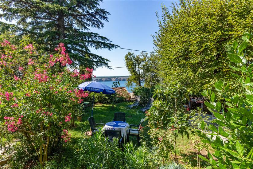 Apartment A3, for 5 persons