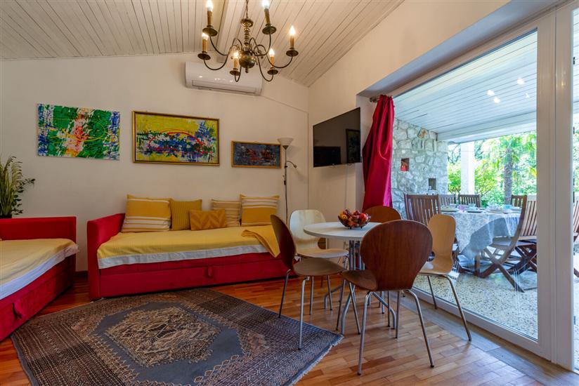 Apartment A3, for 5 persons