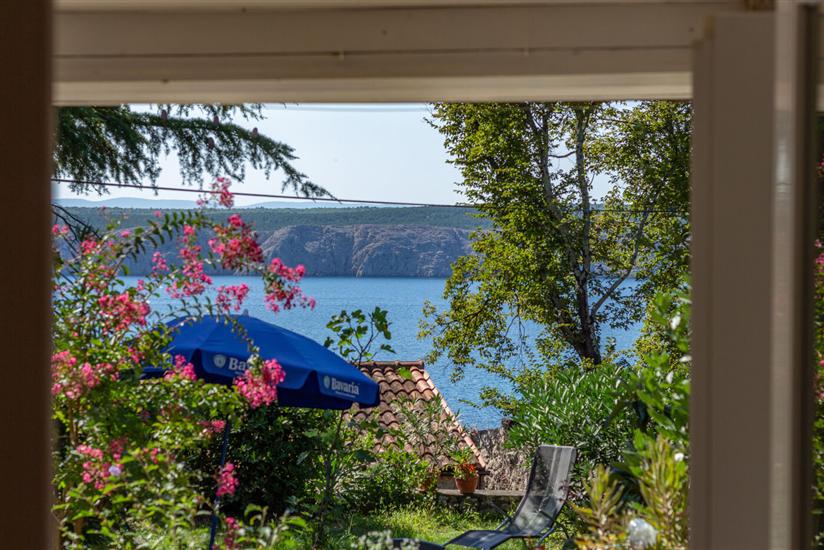 Apartment A3, for 5 persons