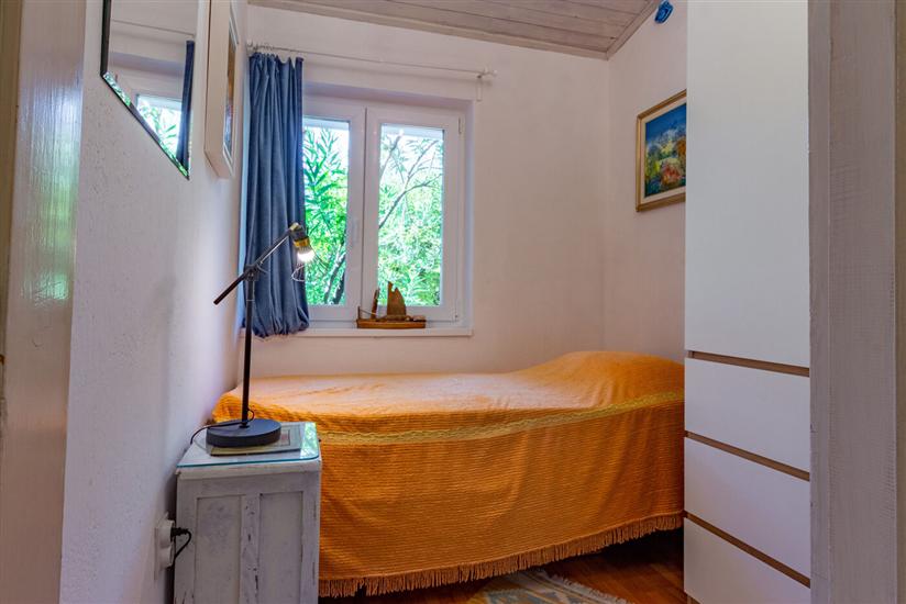 Apartment A3, for 5 persons