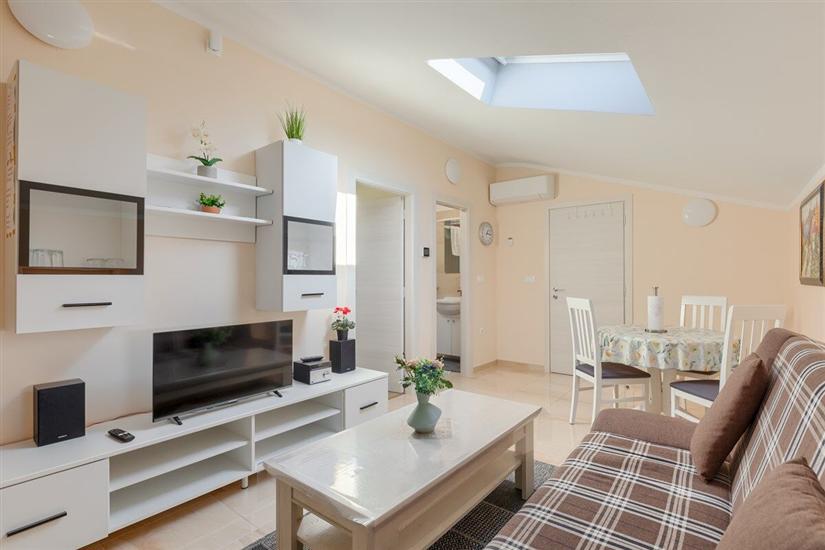 Apartment A2, for 3 persons