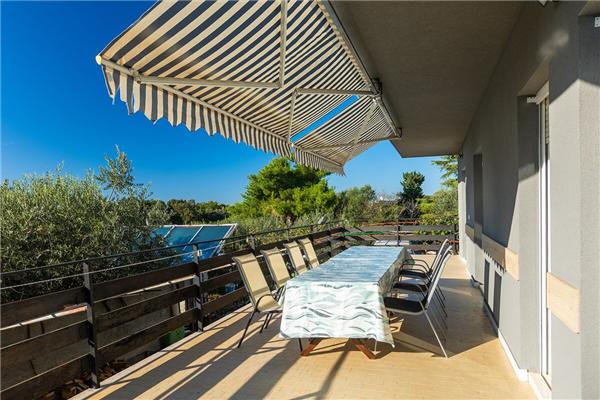 Apartment A1, for 8 persons