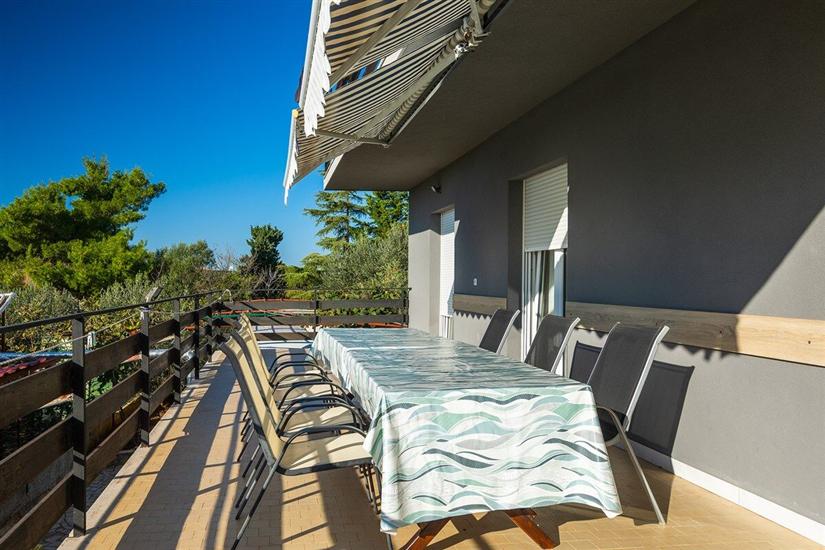 Apartment A1, for 8 persons