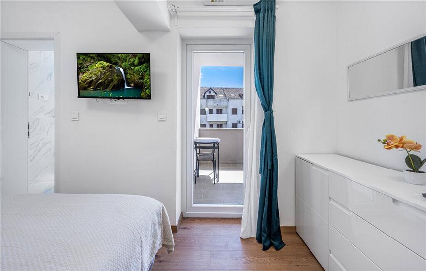 House K1, for 10 persons