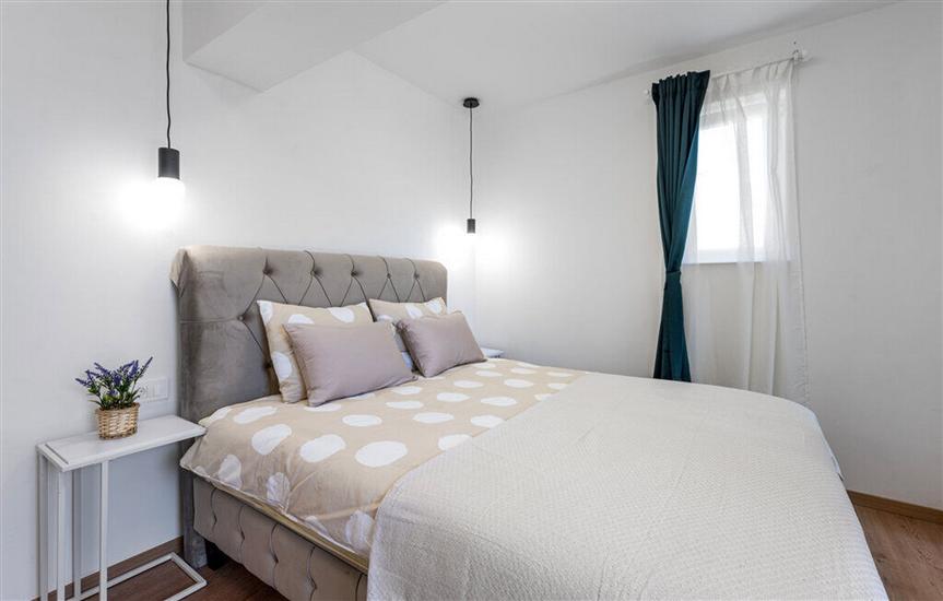 House K1, for 10 persons