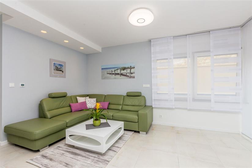 House K1, for 8 persons