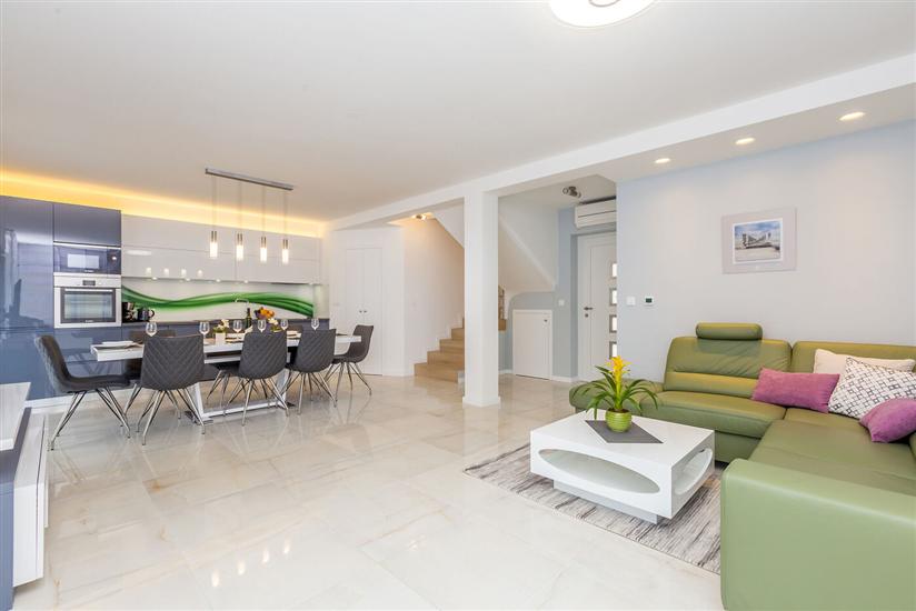 House K1, for 8 persons