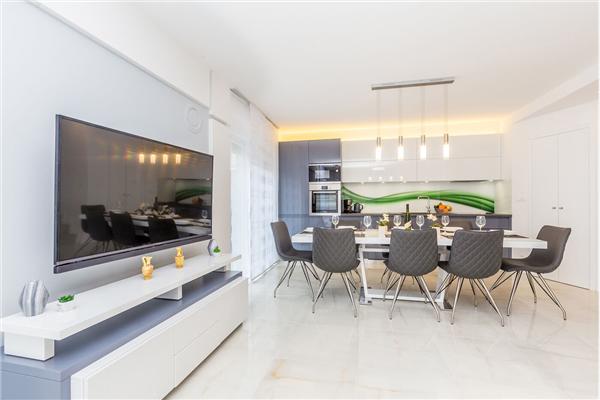 House K1, for 8 persons