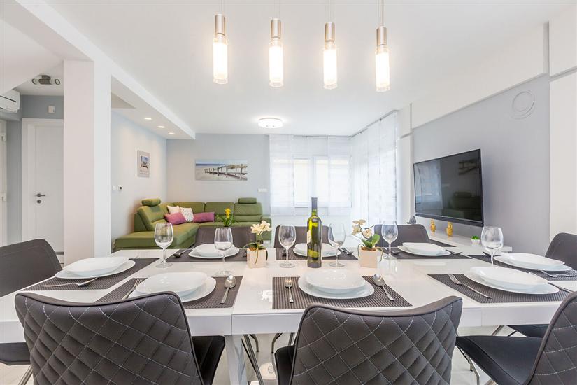 House K1, for 8 persons