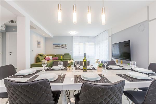 House K1, for 8 persons