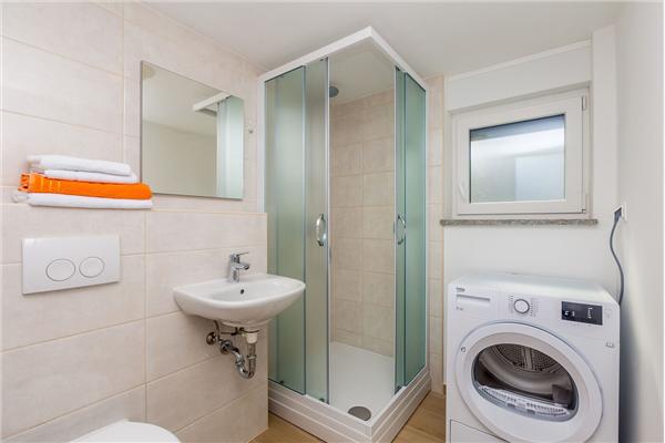 House K1, for 8 persons