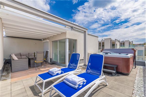 House K1, for 8 persons