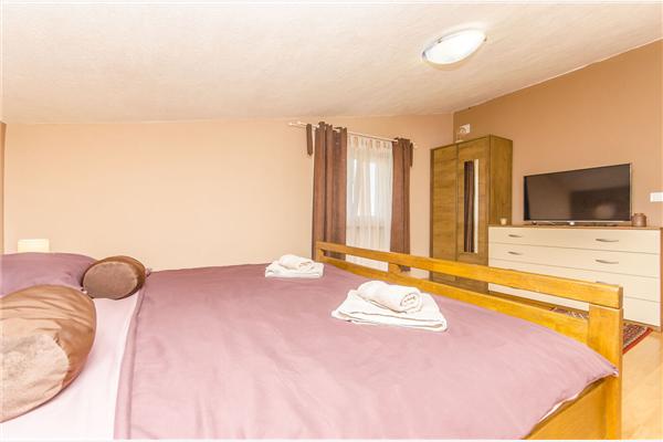 House K1, for 8 persons