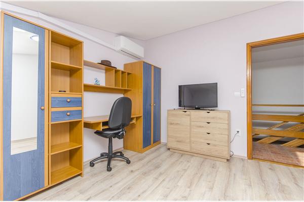 House K1, for 8 persons