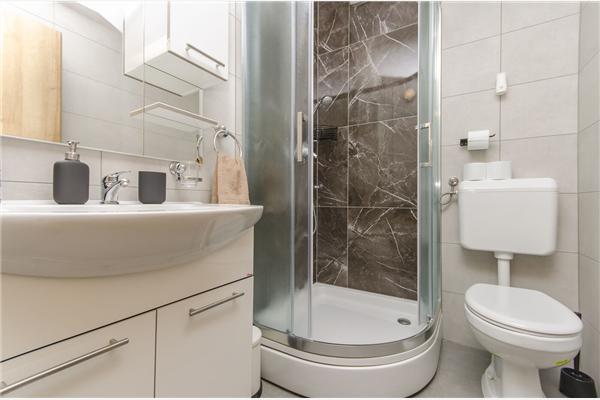 House K1, for 8 persons