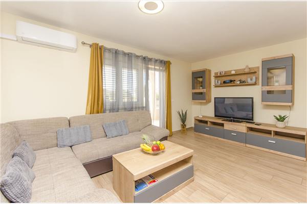 House K1, for 8 persons