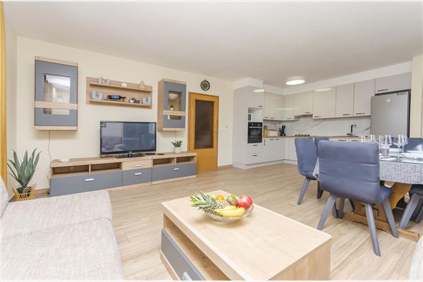 House K1, for 8 persons