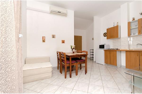 Apartment A1, for 4 persons