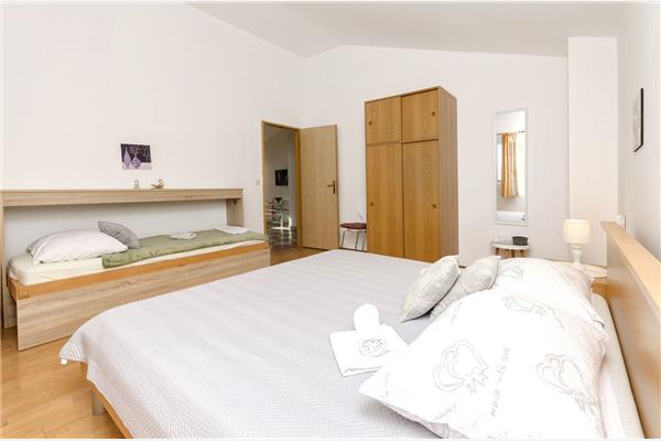 Apartment A2, for 4 persons