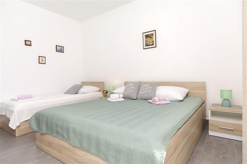 Apartment A4, for 4 persons