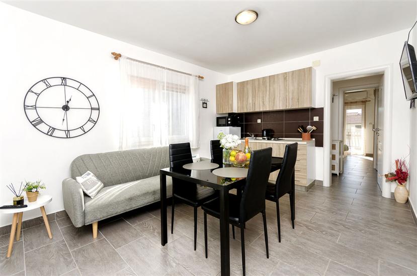 Apartment A4, for 4 persons