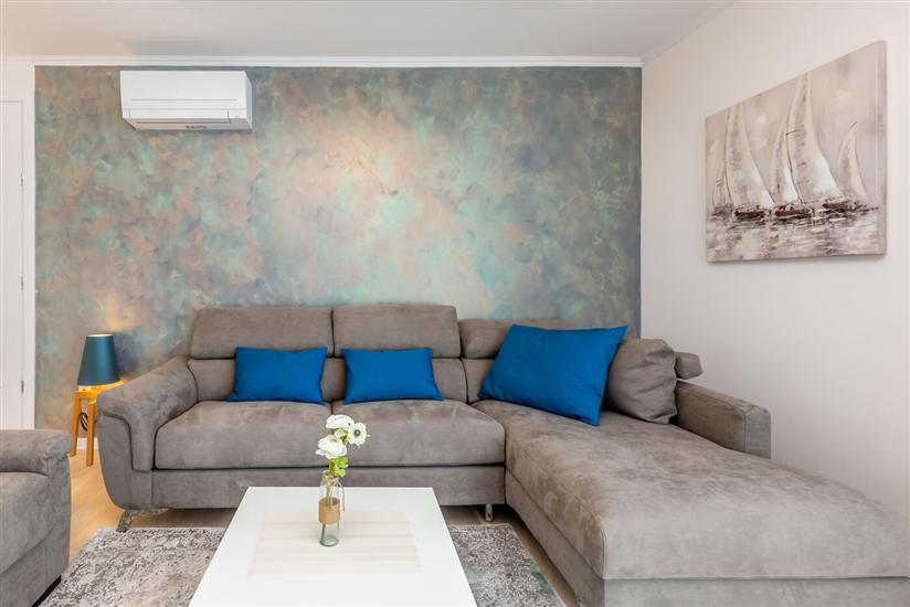 House K1, for 10 persons