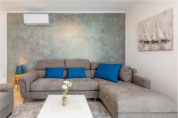 House K1, for 10 persons