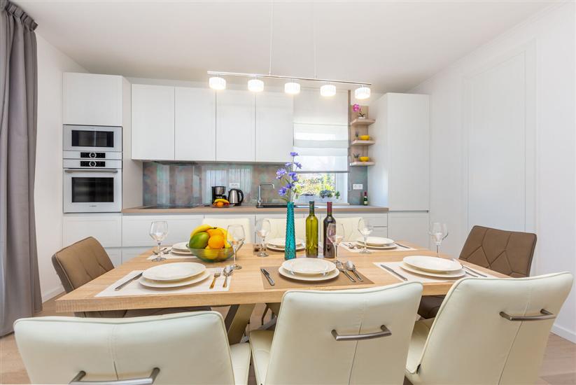 House K1, for 10 persons