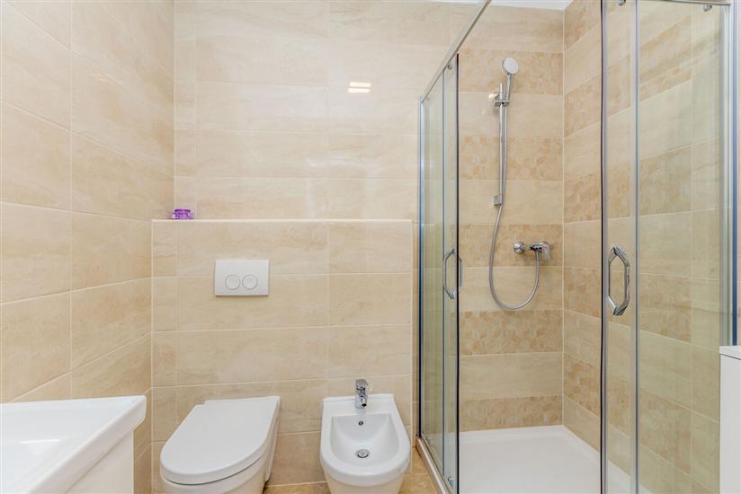 House K1, for 10 persons