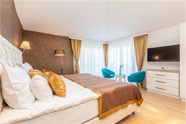 House K1, for 10 persons