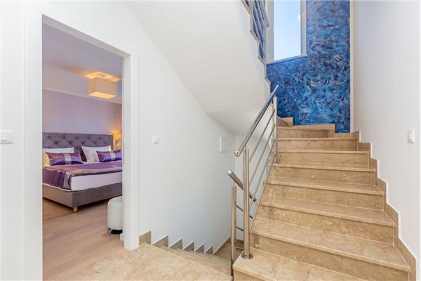 House K1, for 10 persons